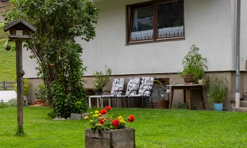 Garten mit Bergblick